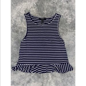 Black and white ribbed crop top